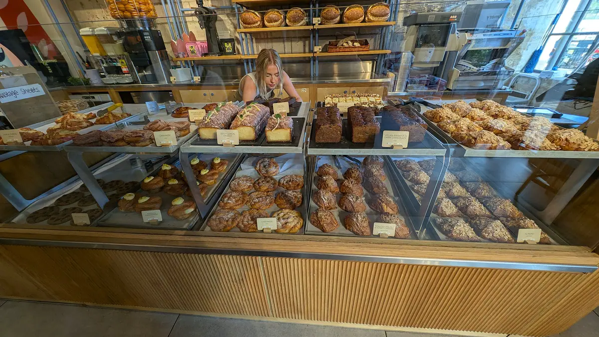 Bayne's – bakery in Ardler, Dundee